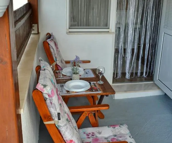 Royal Lmc Lejlighed Biograd Na Moru