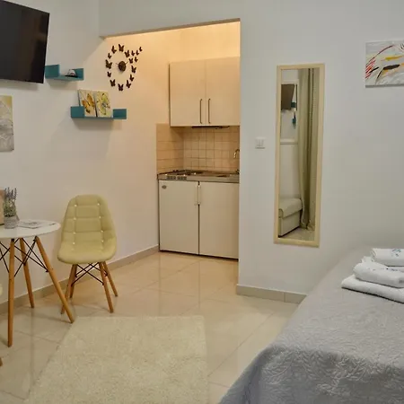 Royal Lmc Apartment
