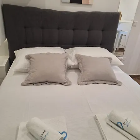 Royal Lmc アパート ビオグラード・ナ・モル