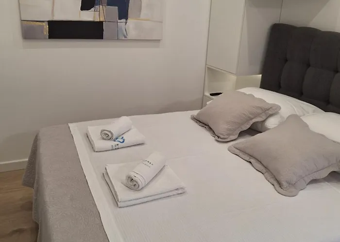 Royal Lmc Апартаменты *